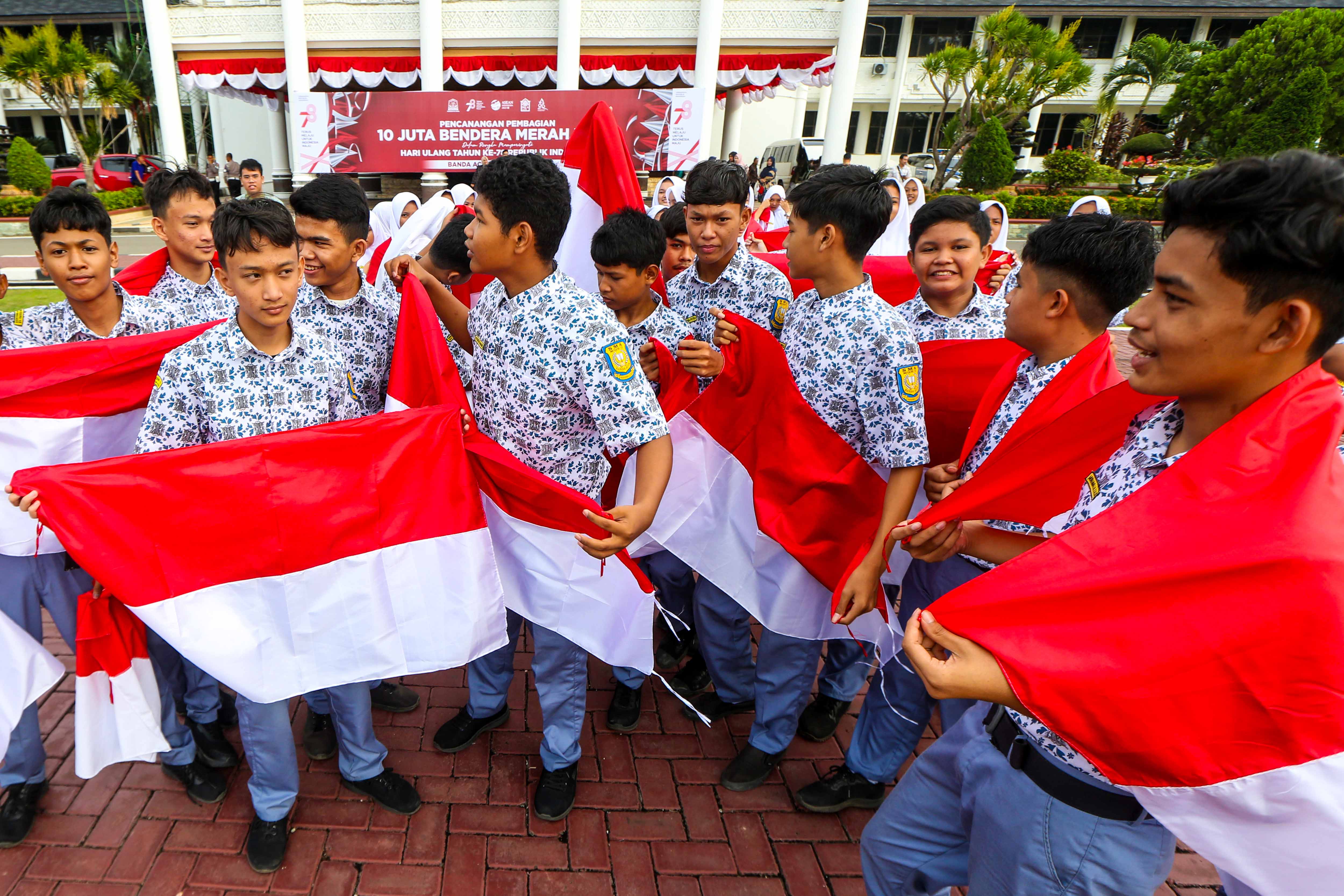 Indonesia Go Id Tebar Merah Putih