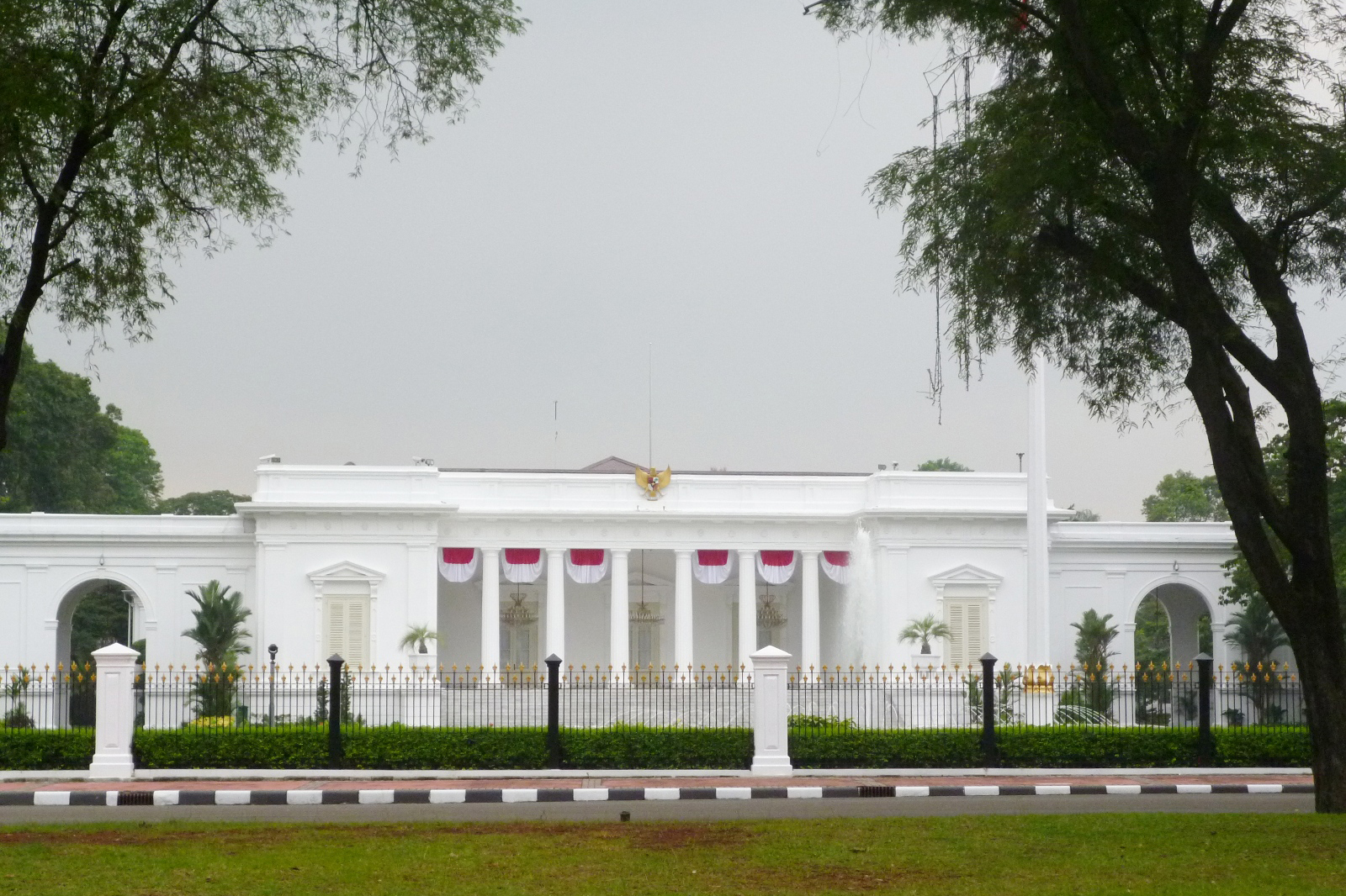Istana Maimoon Simbol Akulturasi Budaya Indonesia Go Id