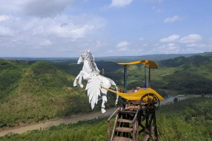 Berfoto Di Bukit Panguk Bantul Diy Lokasi Wisata Dengan