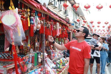 Wamendagri Apresiasi Toleransi dalam Perayaan Cap Go Meh di Singkawang