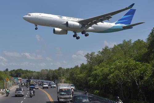 Bandara Baru Pembuka Isolasi