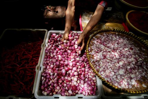 Menjaga Inflasi Menjelang Ramadhan