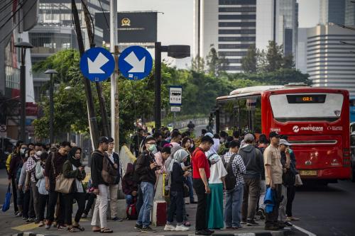 Berlipat Ganda dalam Sembilan Dasawarsa