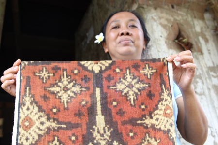 Keagungan Budaya di Selembar Gringsing, Suvenir KTT G20