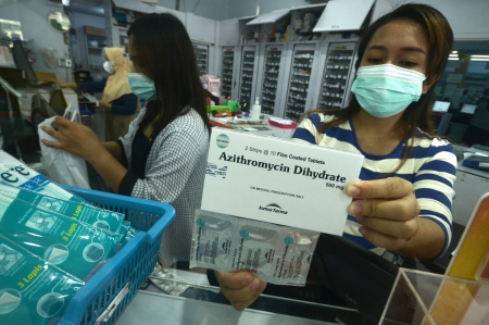 Tolong, Obat Jangan Ditimbun sebagai Stok!