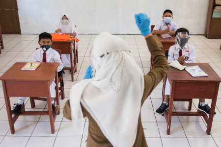 Memulai Pembelajaran Tatap Muka Perlu Ekstra Hati-hati