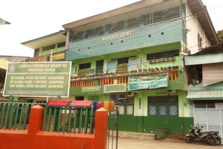 Jelajah Masjid Tertua di Jayapura