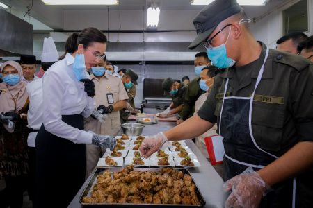 Kemenpar Kolaborasi Cetak SDM Kompeten untuk Program Makan Bergizi Gratis 2025