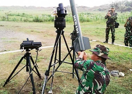 Roket Perontok Pesawat Tempur Buatan Anak Bangsa