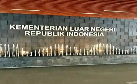 Mau Jadi Staf Lokal KBRI di Luar Negeri? Begini Syaratnya