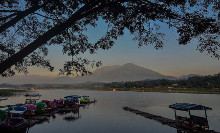 Situ Begendit yang tak lagi Pelit