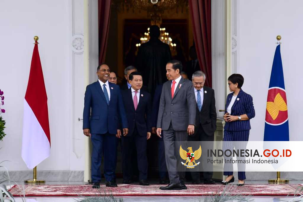 Indonesia.go.id - Menjaga Stabilitas Kawasan ASEAN