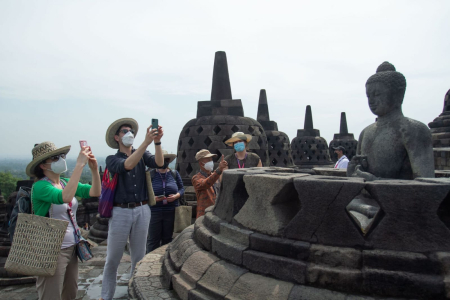 Paket Lengkap Wisata Borobudur, dari Yoga hingga Keliling Desa