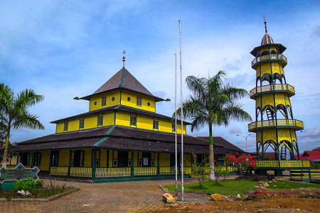 Yuk, Wisata Masjid Bersejarah di Samarinda