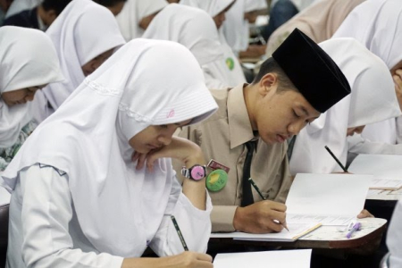 Peluang Beasiswa S1, S2, dan S3 bagi Guru Madrasah