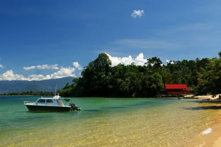 Mengenal Keunikan Danau Poso di Sulawesi Tengah