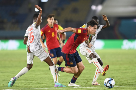 Persaingan Keras Empat Negara di Grup B  Piala Dunia U-17