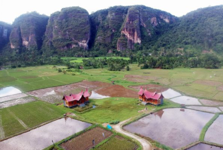 Desa Konoha itu Bernama Lembah Harau