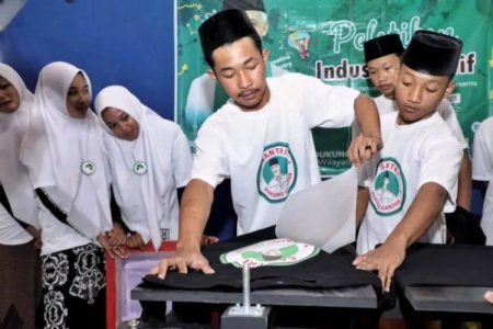 Cara Mendapatkan Bantuan Inkubasi Bisnis Pesantren dari Kemenag