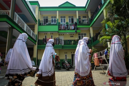 Mewujudkan Santri  Sehat dan Sejahtera 