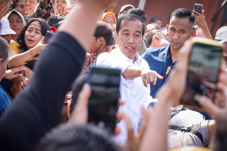 Politik dan Ekonomi Stabil, Presiden Jokowi Raih Kepuasan Publik