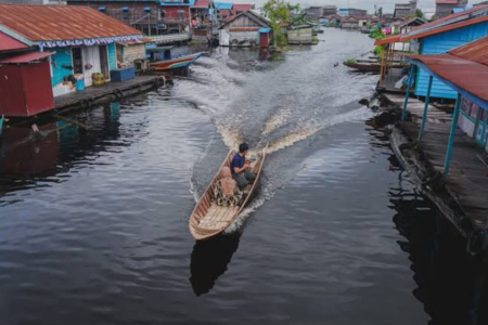 Desa Terapung Muara Enggelam, Eksotisme di Tengah Danau Melintang