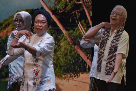 Satu Surat, Sejuta Senyum: Ungkapan Cinta untuk Lansia di Hari Lanjut Usia Nasional 