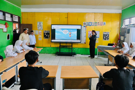 288 Ribu Sekolah di Indonesia Mulai Terima Program Digitalisasi Belajar