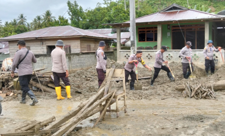 BNPB Catat 21 Bencana dalam 24 Jam: Longsor, Banjir, dan Karhutla Masih Dominasi 