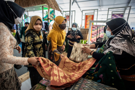 UMKM dan Koperasi Peroleh Kemudahan Usaha 