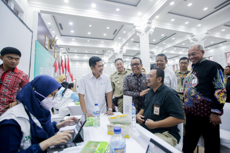 Efisiensi dan Pencegahan Penyakit, Menko PMK Pratikno Dorong CKG di Kantor