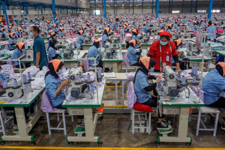 Mesin Industri kian Menderu