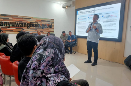 Banyuwangi Jadi Daerah Percontohan Pilot Project Digitalisasi Bansos