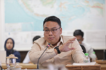 Ini Lima Bentuk Dukungan Digital Kemkomdigi untuk Sekolah Rakyat
