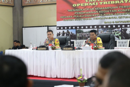 [SIARAN PERS] Matangkan Persiapan KTT AIS Forum 2023, Polri Laksanakan Tactical Floor Game