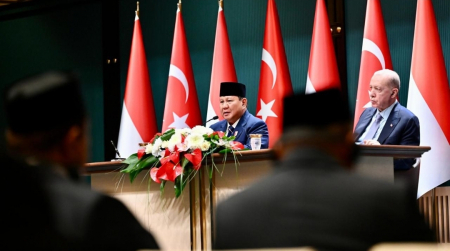 Pengamat: Prabowo Hadirkan Empati Nyata bagi Pekerja di Hari Buruh 2025 