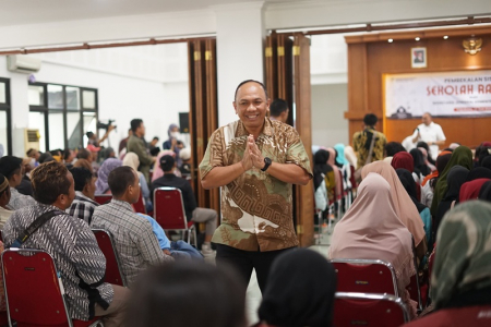 Kemkomdigi Dorong Pemerataan Perkembangan Generasi Muda Melalui Internet Cepat untuk Sekolah Rakyat 
