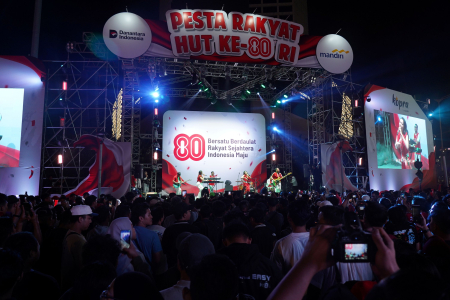 United Carnival Marks 80th RI Day with Asta-Cita Spirit