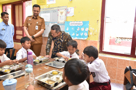 Makan Bergizi Gratis dan CKG Dorong Kualitas Belajar Murid