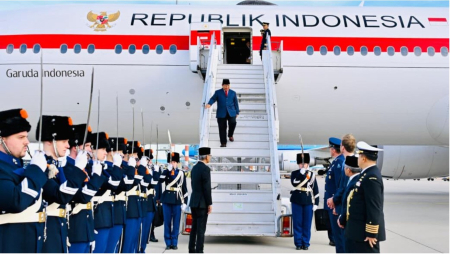 Seskab Teddy: Kunjungan Luar Negeri Presiden Prabowo Catat Investasi Triliunan dan Perkuat Diplomasi Indonesia