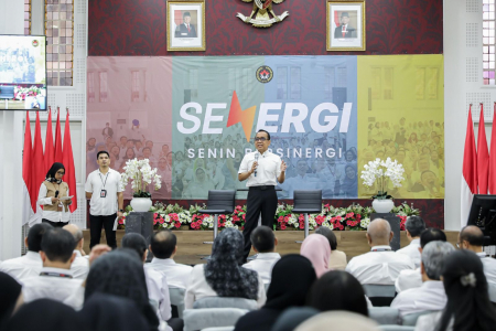 Human Development Coordinating Minister Calls for Wise AI, Tech Use