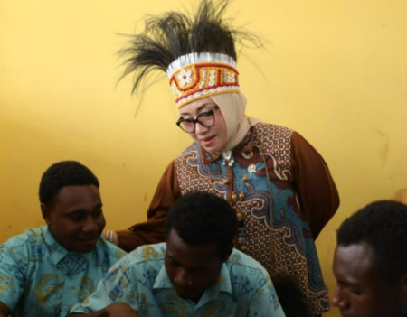 Tinjau MBG di Merauke, Menteri PPPA Tegaskan Komitmen Negara Penuhi Hak Gizi Anak