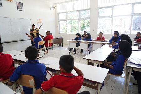 Sekolah Rakyat: Merajut Kembali Mimpi Anak yang Sempat Terputus