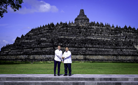 Presiden Macron Kunjungi Candi Borobudur, Prabowo: Ini Kebanggaan Nasional
