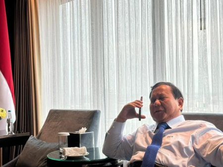 Diplomasi Strategis Indonesia di Tengah Tekanan Tarif AS