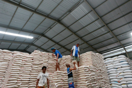 Stok Beras Tetap Terkendali