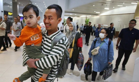 Kemlu: Lebih dari 70 WNI dari Iran Tiba di Tanah Air