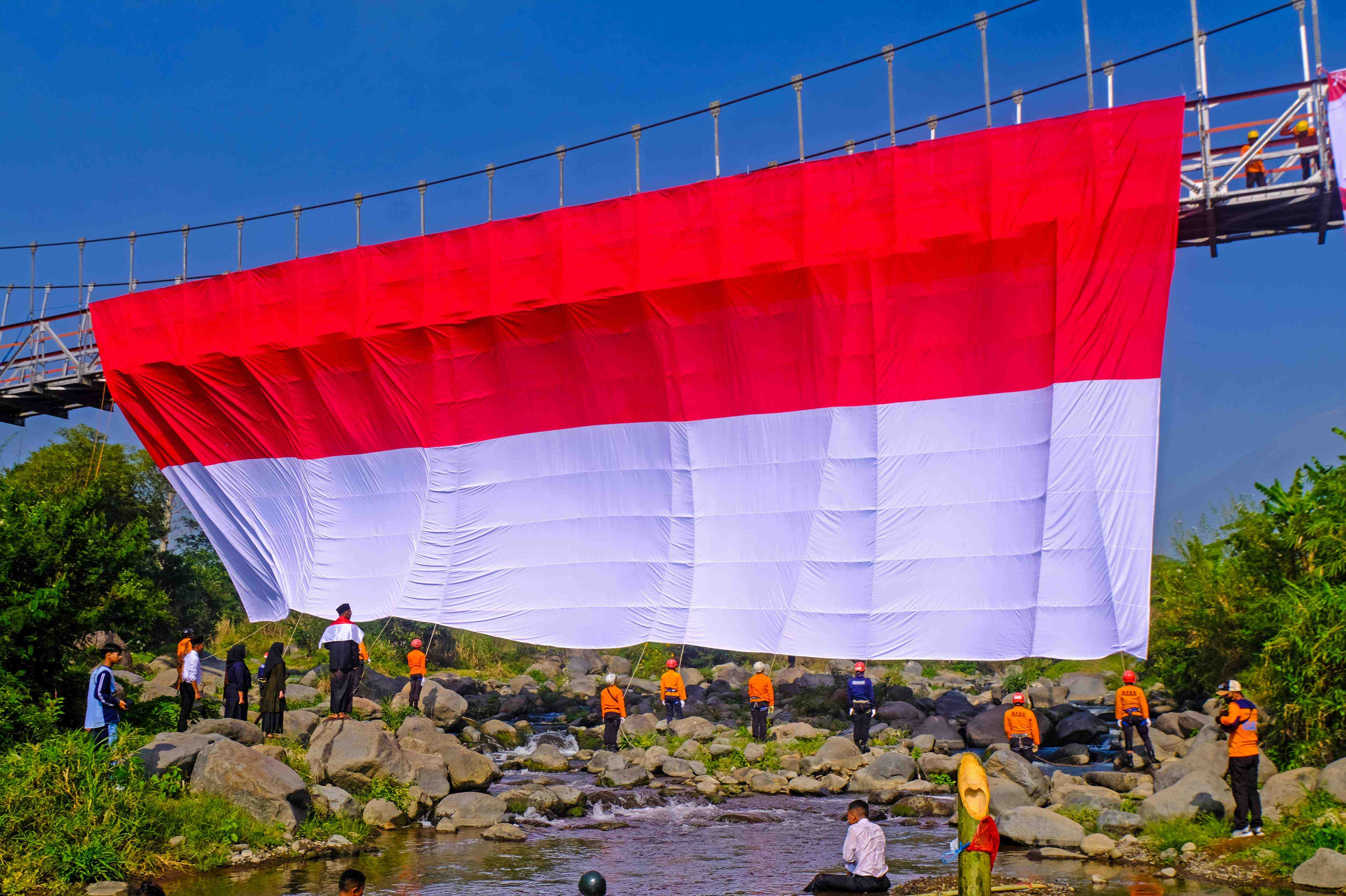 Merah Putih Raksasa