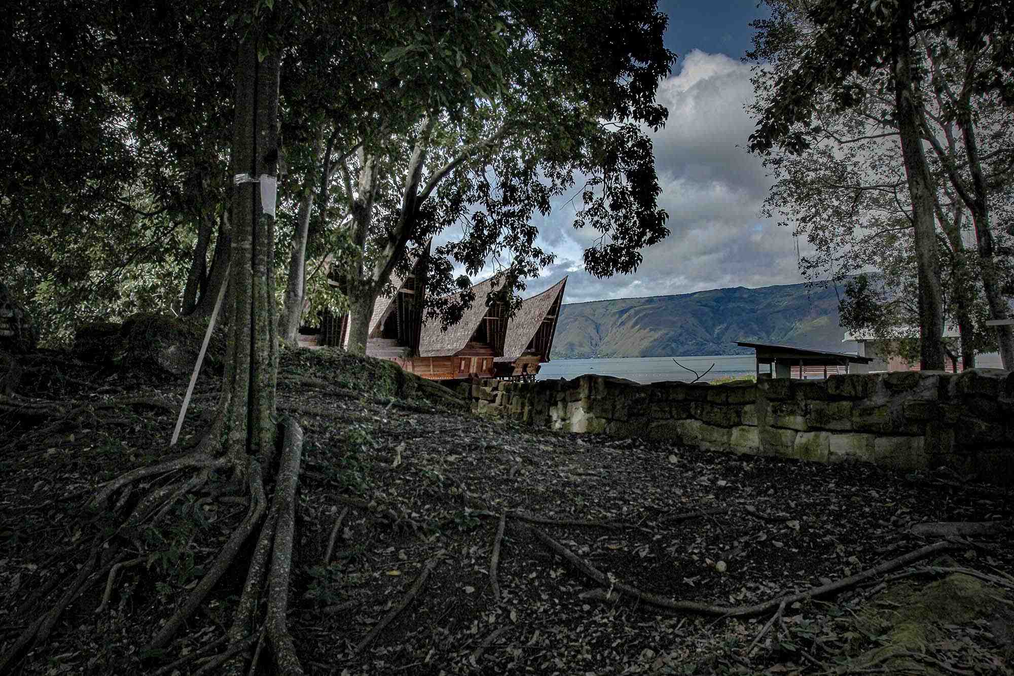 Tempat Pusaka Itu Bernama Danau Toba
