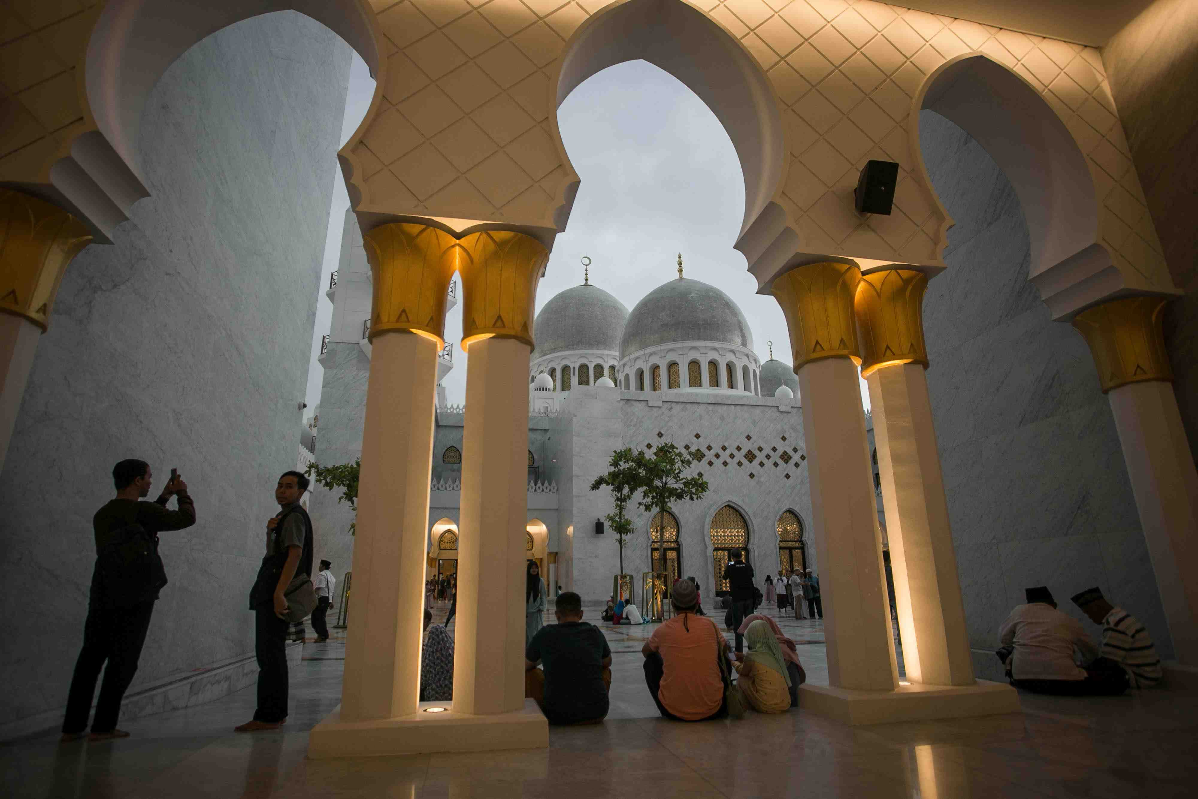 Masjid Raya Sheikh Zayed